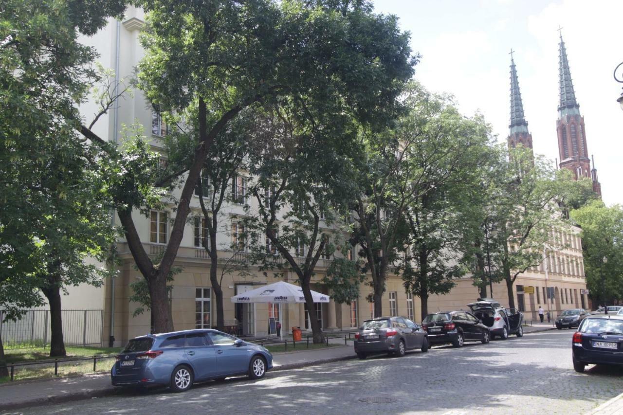 Dom Pomocy Studentom Hostel Warschau Buitenkant foto