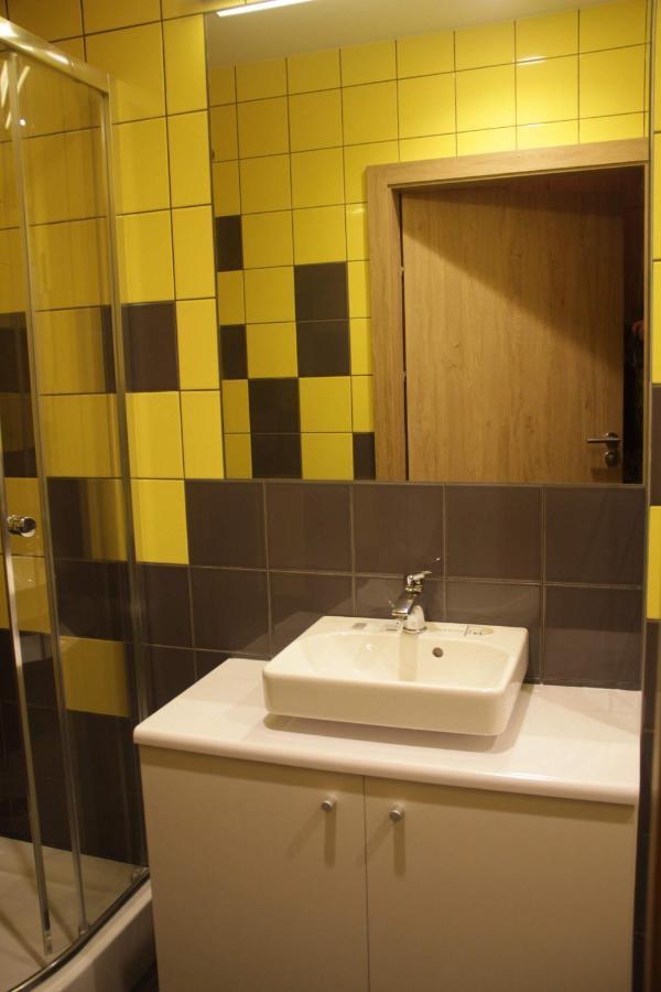 Dom Pomocy Studentom Hostel Warschau Buitenkant foto